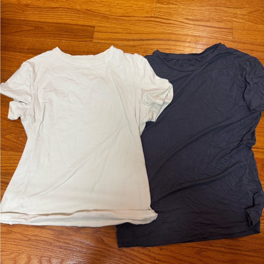Skims Cream and Grey T-Shirts